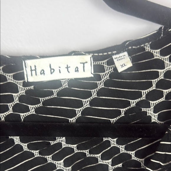 Habitat Black White Stretch Rayon Blend Tunic Top with Pockets Size XL - Picture 3 of 12